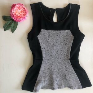 Sweet little peplum top by Maurice’s. Size small